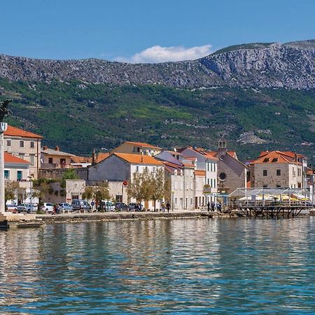 Lovely Apartment In Kastel Stari With Kitchen Kaštela Exterior foto